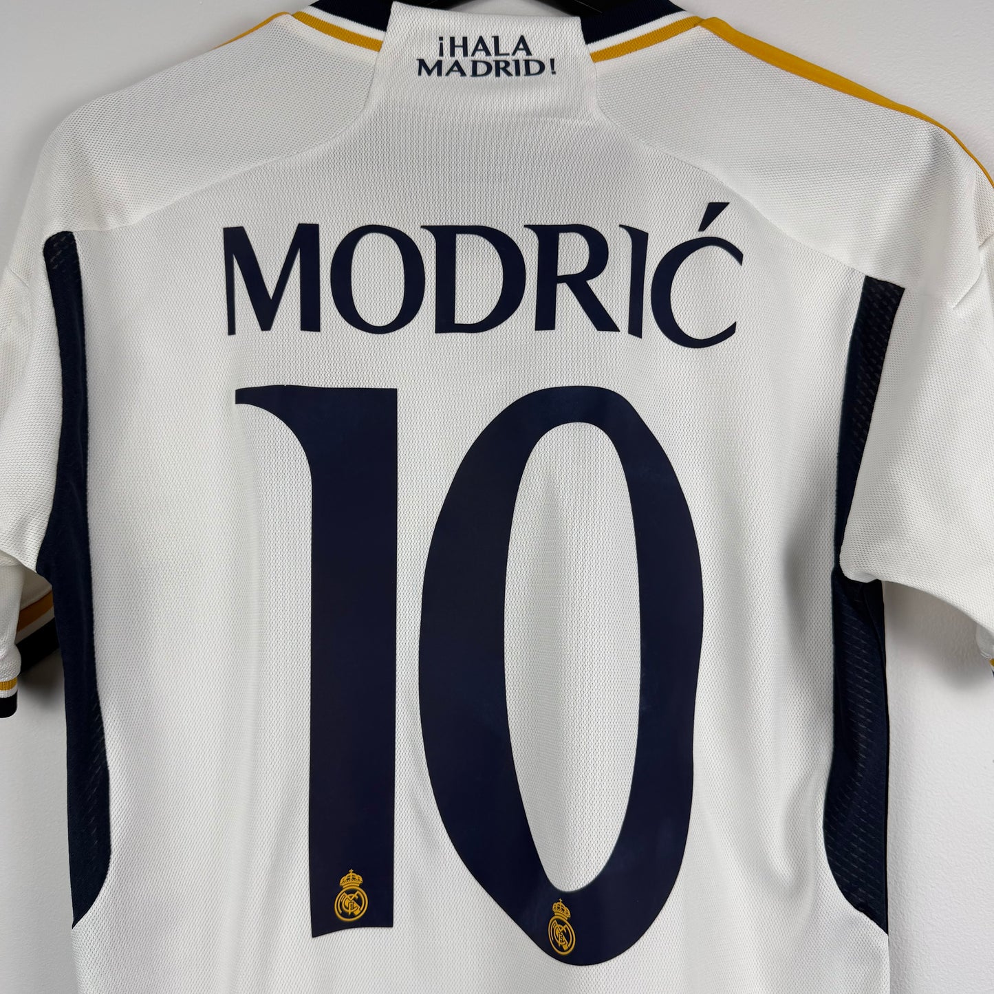 REAL MADRID HOME 2023-24- LUKA MODRIC - XS