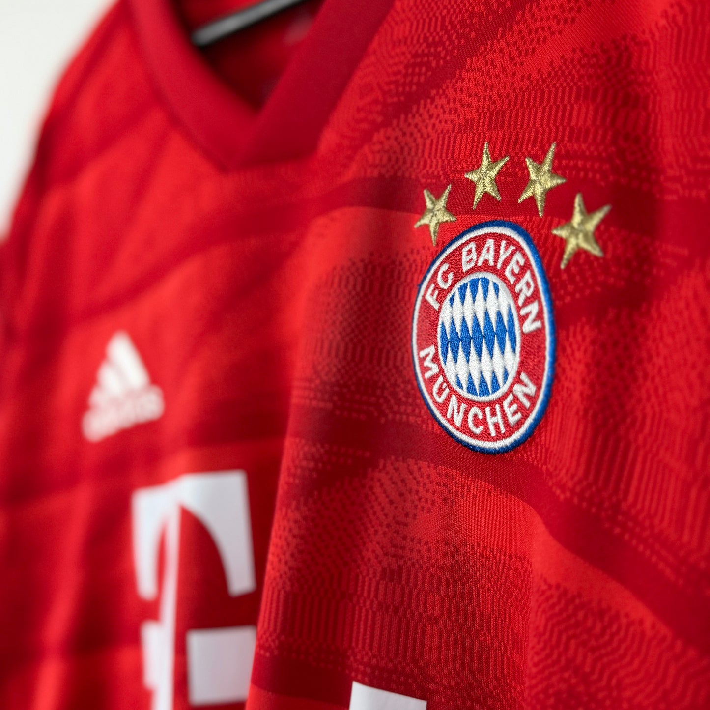 BAYERN MUNICH DOMICILE 2019-2020 ROBERT LEWANDOSKI